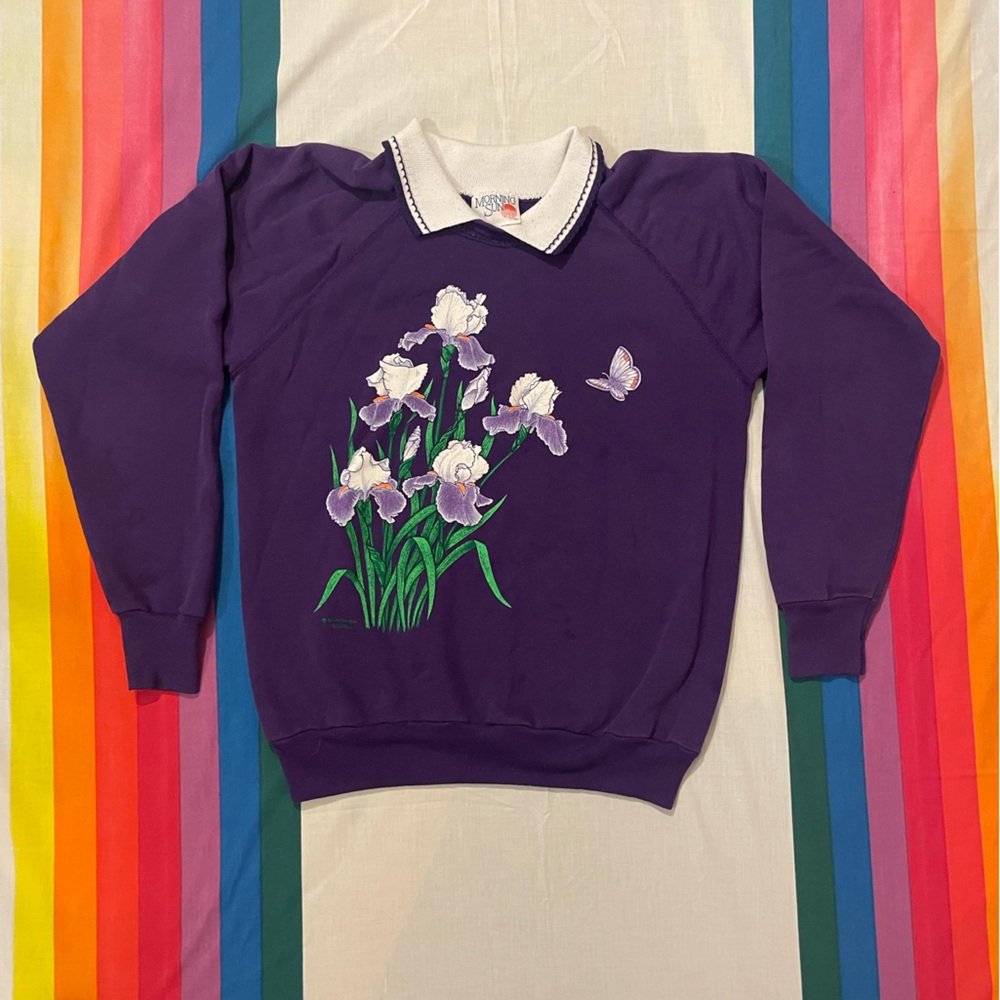 Vintage Collared Crewneck. Morning Sun Iris Flower Sweatshirt